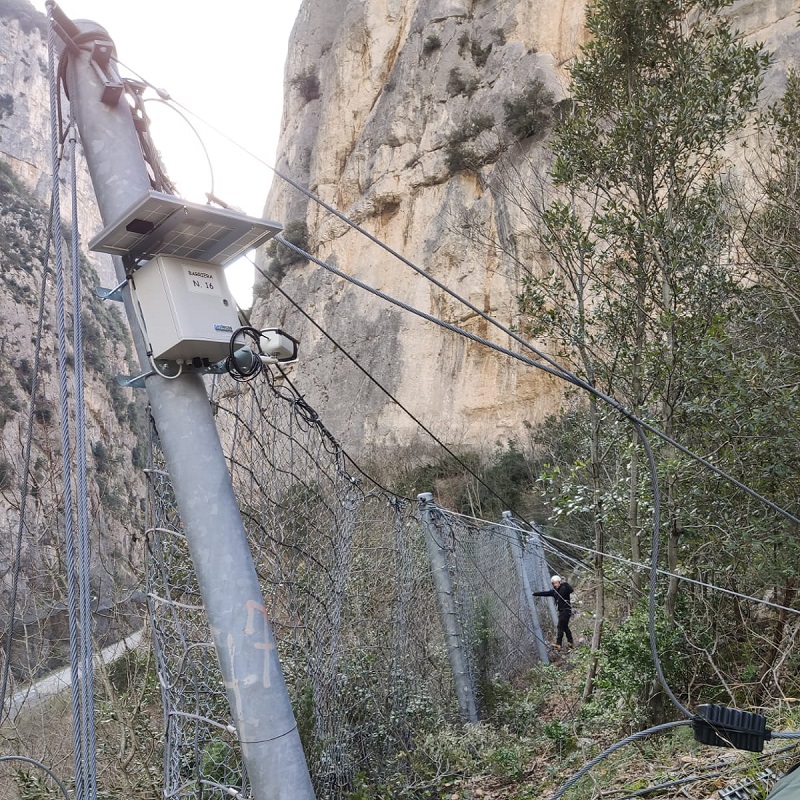Rockfall barriers